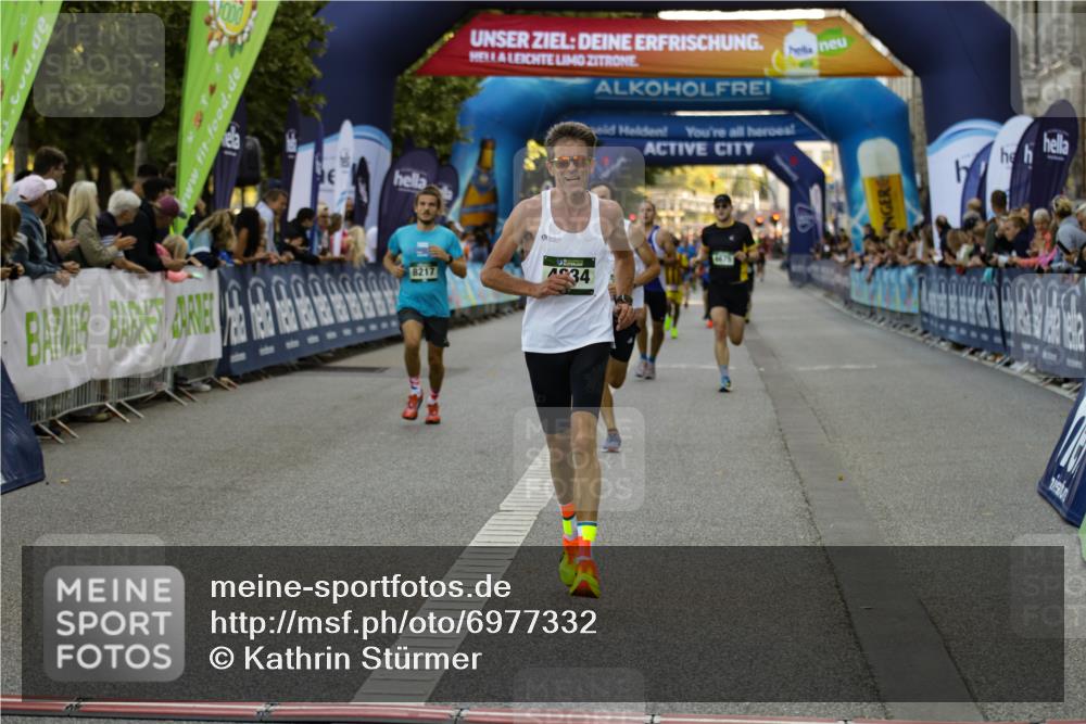 01.09.2024 - BARMER Alsterlauf Kathrin Stürmer Photography http://msf.ph/oto/6977332 01.09.2024 09:42:47 Ziel 2626, 2951, 3481, 4168, 4458, 4675, 4834, 5274, 8217 meine-sportfotos.de
