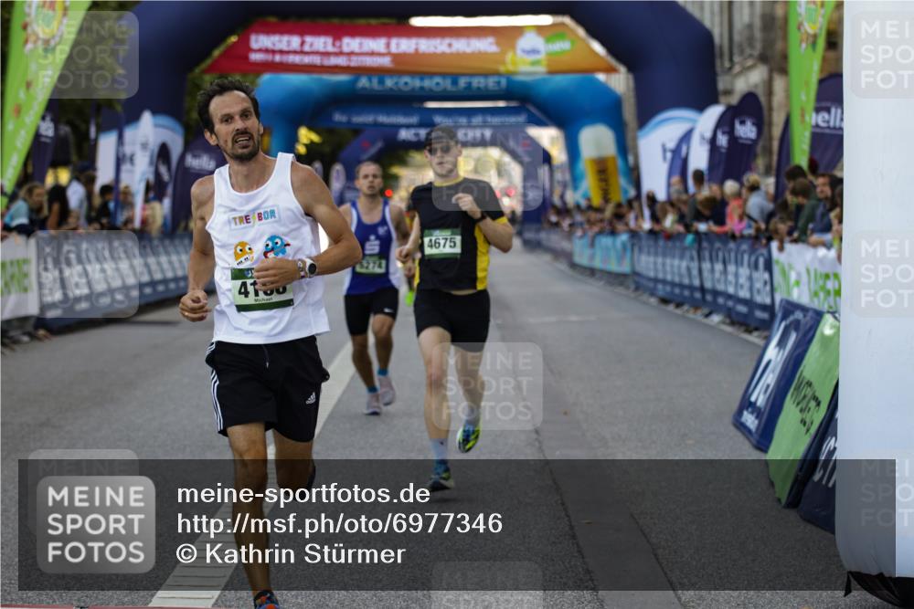 01.09.2024 - BARMER Alsterlauf Kathrin Stürmer Photography http://msf.ph/oto/6977346 01.09.2024 09:42:50 Ziel 2492, 2626, 2951, 3481, 4168, 4450, 4458, 4675, 4834, 5274, 8217 meine-sportfotos.de
