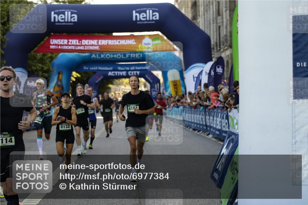 01.09.2024 - BARMER Alsterlauf Kathrin Stürmer Photography http://msf.ph/oto/6977384 01.09.2024 09:43:10 Ziel 1109, 2850, 3114, 3305, 3788, 4049, 4167, 4290, 4538, 5252, 5287, 8132, 8194, 8236, 8387 meine-sportfotos.de