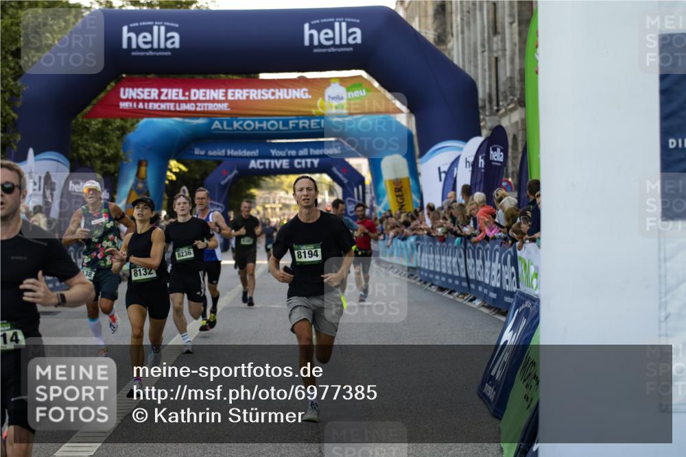 01.09.2024 - BARMER Alsterlauf Kathrin Stürmer Photography http://msf.ph/oto/6977385 01.09.2024 09:43:10 Ziel 1109, 2850, 3114, 3305, 3788, 4049, 4167, 4290, 4538, 5252, 5287, 8132, 8194, 8236, 8387 meine-sportfotos.de