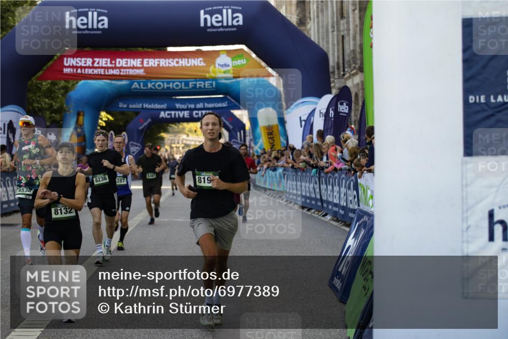 01.09.2024 - BARMER Alsterlauf Kathrin Stürmer Photography http://msf.ph/oto/6977389 01.09.2024 09:43:10 Ziel 1109, 2850, 3114, 3305, 3788, 4049, 4167, 4290, 4538, 5252, 5287, 8132, 8194, 8236, 8387 meine-sportfotos.de