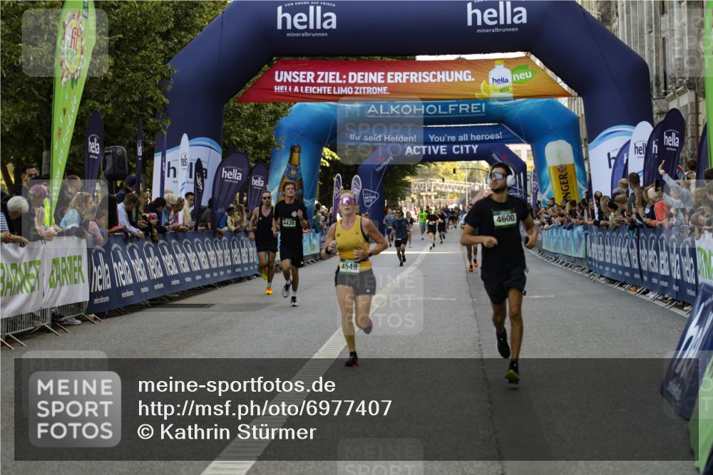01.09.2024 - BARMER Alsterlauf Kathrin Stürmer Photography http://msf.ph/oto/6977407 01.09.2024 09:43:27 Ziel 3770, 3811, 4435, 4549, 4600, 4621, 4844, 5308 meine-sportfotos.de