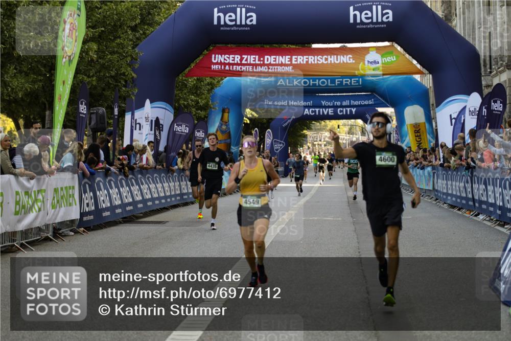 01.09.2024 - BARMER Alsterlauf Kathrin Stürmer Photography http://msf.ph/oto/6977412 01.09.2024 09:43:28 Ziel 3770, 3811, 4435, 4549, 4600, 4621, 4844, 5308 meine-sportfotos.de