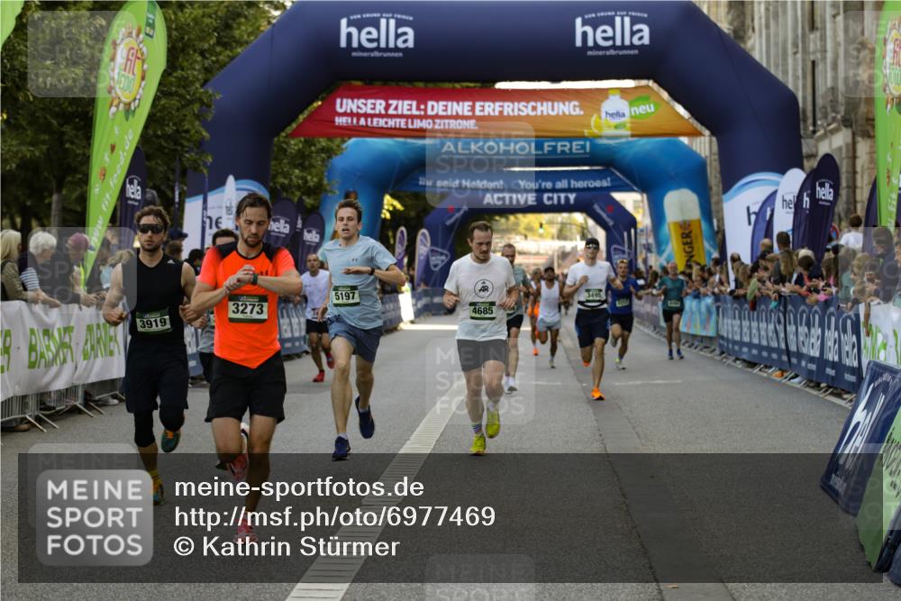 01.09.2024 - BARMER Alsterlauf Kathrin Stürmer Photography http://msf.ph/oto/6977469 01.09.2024 09:44:31 Ziel 2017, 2257, 2422, 2424, 3273, 3466, 3495, 3733, 3919, 4221, 4685, 4987, 5006, 5009, 5197, 8094, 8145, 8264, 8280 meine-sportfotos.de
