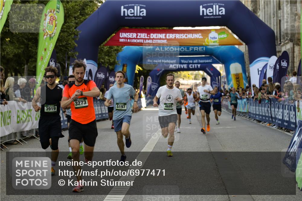 01.09.2024 - BARMER Alsterlauf Kathrin Stürmer Photography http://msf.ph/oto/6977471 01.09.2024 09:44:31 Ziel 2017, 2257, 2422, 2424, 3273, 3466, 3495, 3733, 3919, 4221, 4685, 4987, 5006, 5009, 5197, 8094, 8145, 8264, 8280 meine-sportfotos.de
