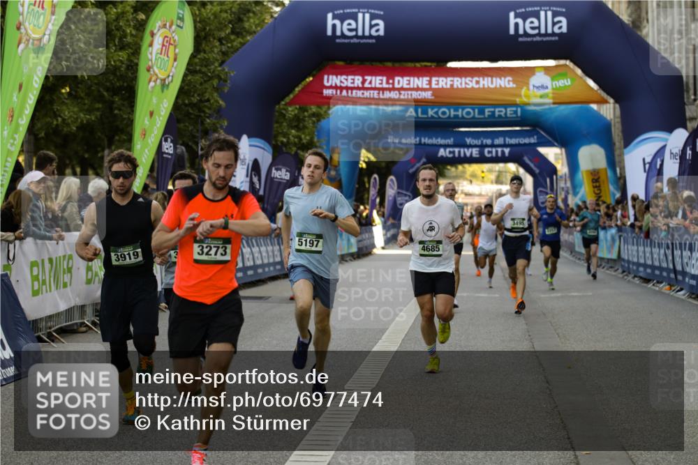 01.09.2024 - BARMER Alsterlauf Kathrin Stürmer Photography http://msf.ph/oto/6977474 01.09.2024 09:44:32 Ziel 2017, 2257, 2422, 2424, 3273, 3466, 3495, 3733, 3919, 4221, 4685, 4987, 5006, 5009, 5197, 8094, 8145, 8264, 8280 meine-sportfotos.de
