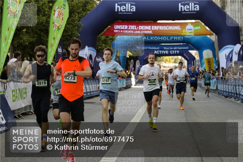 01.09.2024 - BARMER Alsterlauf Kathrin Stürmer Photography http://msf.ph/oto/6977475 01.09.2024 09:44:32 Ziel 2017, 2257, 2422, 2424, 3273, 3466, 3495, 3733, 3919, 4221, 4685, 4987, 5006, 5009, 5197, 8094, 8145, 8264, 8280 meine-sportfotos.de
