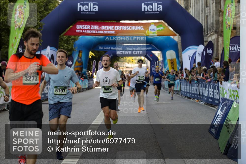 01.09.2024 - BARMER Alsterlauf Kathrin Stürmer Photography http://msf.ph/oto/6977479 01.09.2024 09:44:32 Ziel 2017, 2257, 2422, 2424, 3273, 3466, 3495, 3733, 3919, 4221, 4685, 4987, 5006, 5009, 5197, 8094, 8145, 8264, 8280 meine-sportfotos.de