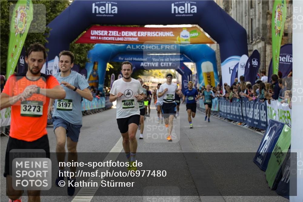 01.09.2024 - BARMER Alsterlauf Kathrin Stürmer Photography http://msf.ph/oto/6977480 01.09.2024 09:44:33 Ziel 2017, 2257, 2422, 3273, 3466, 3495, 3919, 4221, 4685, 4987, 5006, 5009, 5197, 8094, 8145, 8264, 8280 meine-sportfotos.de