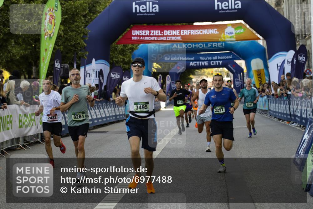 01.09.2024 - BARMER Alsterlauf Kathrin Stürmer Photography http://msf.ph/oto/6977488 01.09.2024 09:44:36 Ziel 2257, 2422, 3466, 3495, 3899, 3919, 4221, 4685, 4747, 4987, 5006, 5009, 5197, 8094, 8145, 8264, 8280 meine-sportfotos.de