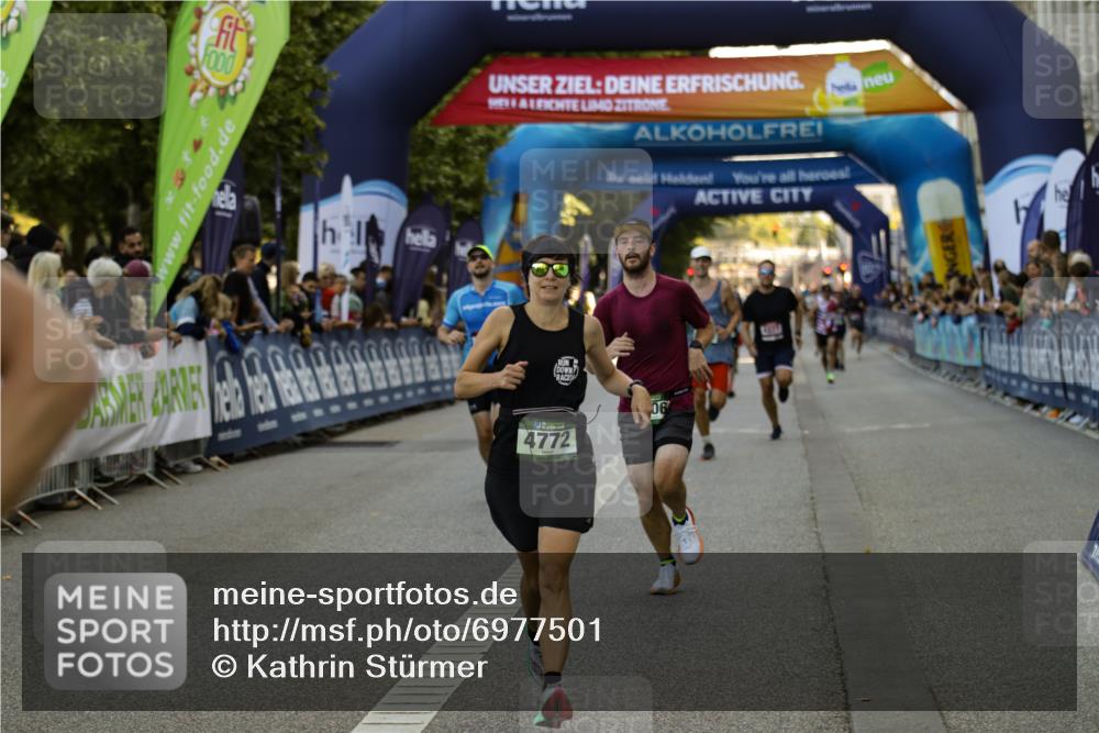 01.09.2024 - BARMER Alsterlauf Kathrin Stürmer Photography http://msf.ph/oto/6977501 01.09.2024 09:44:53 Ziel 2021, 2104, 2407, 3132, 3806, 3814, 4040, 4377, 4772, 5100 meine-sportfotos.de