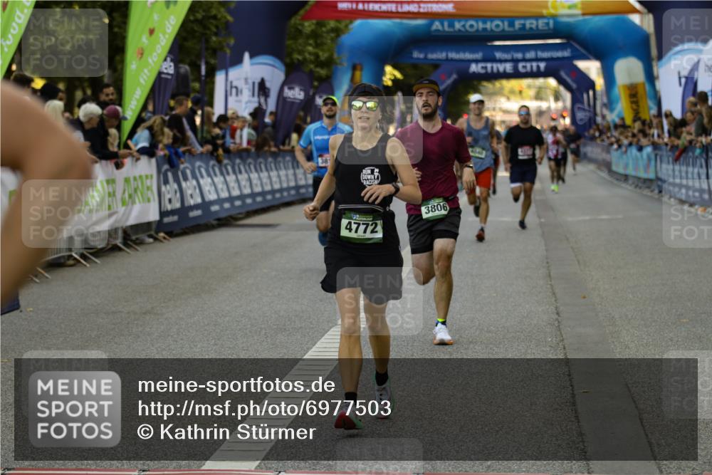 01.09.2024 - BARMER Alsterlauf Kathrin Stürmer Photography http://msf.ph/oto/6977503 01.09.2024 09:44:53 Ziel 2021, 2104, 2407, 3132, 3806, 3814, 4040, 4377, 4772, 5100 meine-sportfotos.de