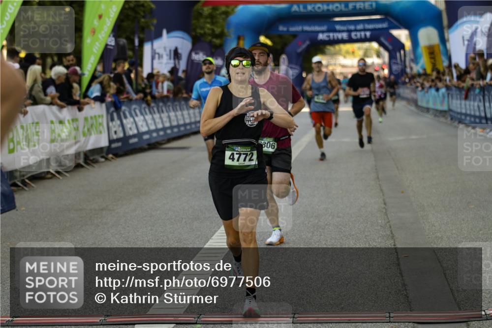 01.09.2024 - BARMER Alsterlauf Kathrin Stürmer Photography http://msf.ph/oto/6977506 01.09.2024 09:44:54 Ziel 2021, 2104, 2407, 3132, 3806, 3814, 4040, 4377, 4644, 4772, 5100 meine-sportfotos.de