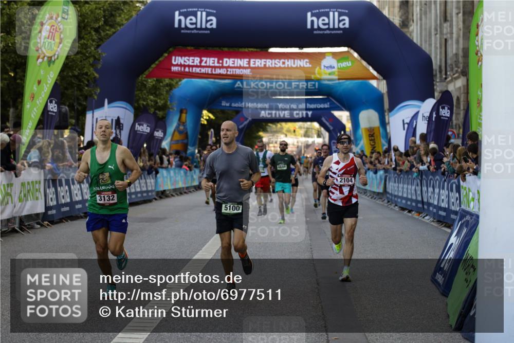 01.09.2024 - BARMER Alsterlauf Kathrin Stürmer Photography http://msf.ph/oto/6977511 01.09.2024 09:45:02 Ziel 2104, 2708, 3132, 3215, 3290, 3503, 3597, 3756, 4328, 4644, 5089, 5100, 5247, 5279 meine-sportfotos.de