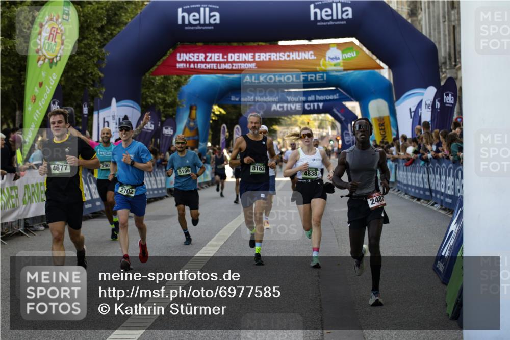 01.09.2024 - BARMER Alsterlauf Kathrin Stürmer Photography http://msf.ph/oto/6977585 01.09.2024 09:46:44 Ziel 2487, 2702, 2903, 3244, 3378, 3382, 3606, 3848, 4020, 4281, 4569, 4677, 4800, 4838, 5196, 8162, 8233, 8332, 8370 meine-sportfotos.de