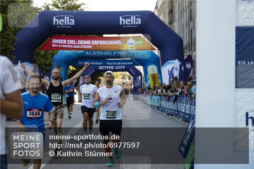 01.09.2024 - BARMER Alsterlauf Kathrin Stürmer Photography http://msf.ph/oto/6977597 01.09.2024 09:46:51 Ziel 2847, 2903, 3244, 3378, 3382, 3848, 4020, 4281, 4569, 4800, 5196, 8162, 8332 meine-sportfotos.de