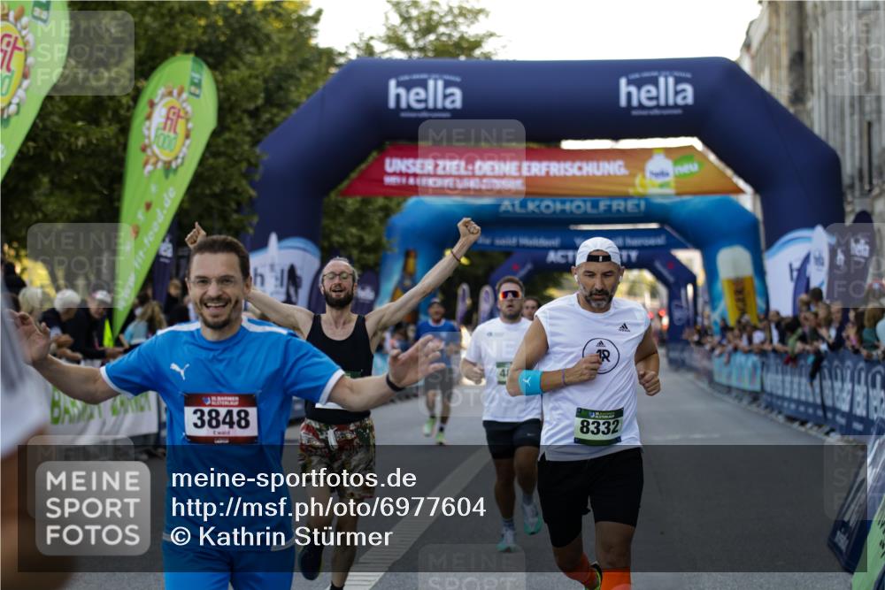 01.09.2024 - BARMER Alsterlauf Kathrin Stürmer Photography http://msf.ph/oto/6977604 01.09.2024 09:46:52 Ziel 2847, 3244, 3378, 3382, 3848, 4020, 4281, 4569, 4800, 8332 meine-sportfotos.de