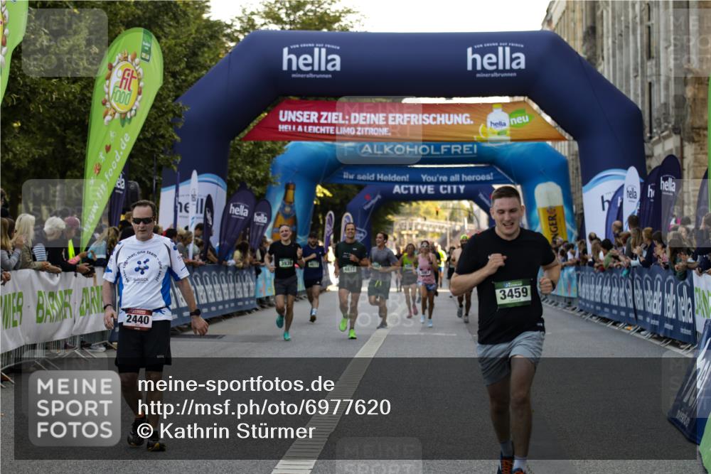 01.09.2024 - BARMER Alsterlauf Kathrin Stürmer Photography http://msf.ph/oto/6977620 01.09.2024 09:47:07 Ziel 2074, 2090, 2324, 2440, 2882, 3073, 3087, 3459, 3939, 4201, 4284, 4617, 4877, 5060, 5076 meine-sportfotos.de