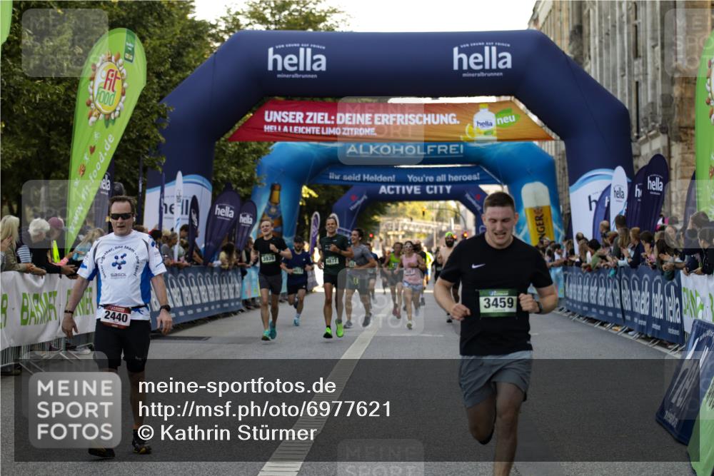 01.09.2024 - BARMER Alsterlauf Kathrin Stürmer Photography http://msf.ph/oto/6977621 01.09.2024 09:47:07 Ziel 2074, 2090, 2324, 2440, 2882, 3073, 3087, 3459, 3939, 4201, 4284, 4617, 4877, 5060, 5076 meine-sportfotos.de