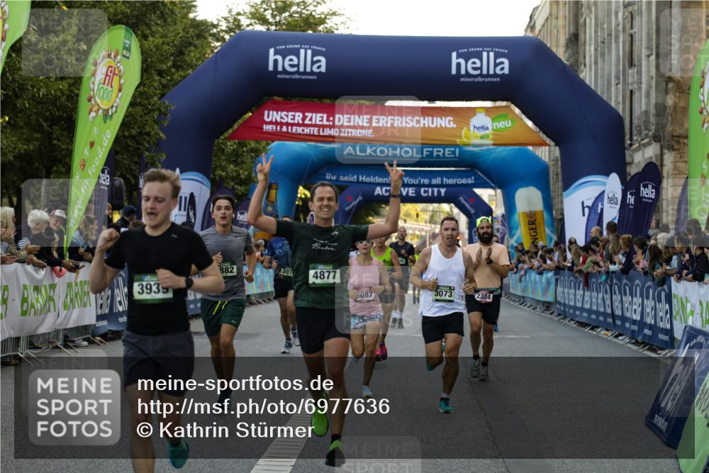 01.09.2024 - BARMER Alsterlauf Kathrin Stürmer Photography http://msf.ph/oto/6977636 01.09.2024 09:47:12 Ziel 2074, 2090, 2324, 2440, 2882, 3073, 3087, 3939, 4201, 4284, 4617, 4877, 5060, 5076, 5077 meine-sportfotos.de