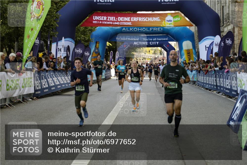 01.09.2024 - BARMER Alsterlauf Kathrin Stürmer Photography http://msf.ph/oto/6977652 01.09.2024 09:47:44 Ziel 2080, 2720, 3064, 4159, 4249, 5004, 8221, 8241 meine-sportfotos.de