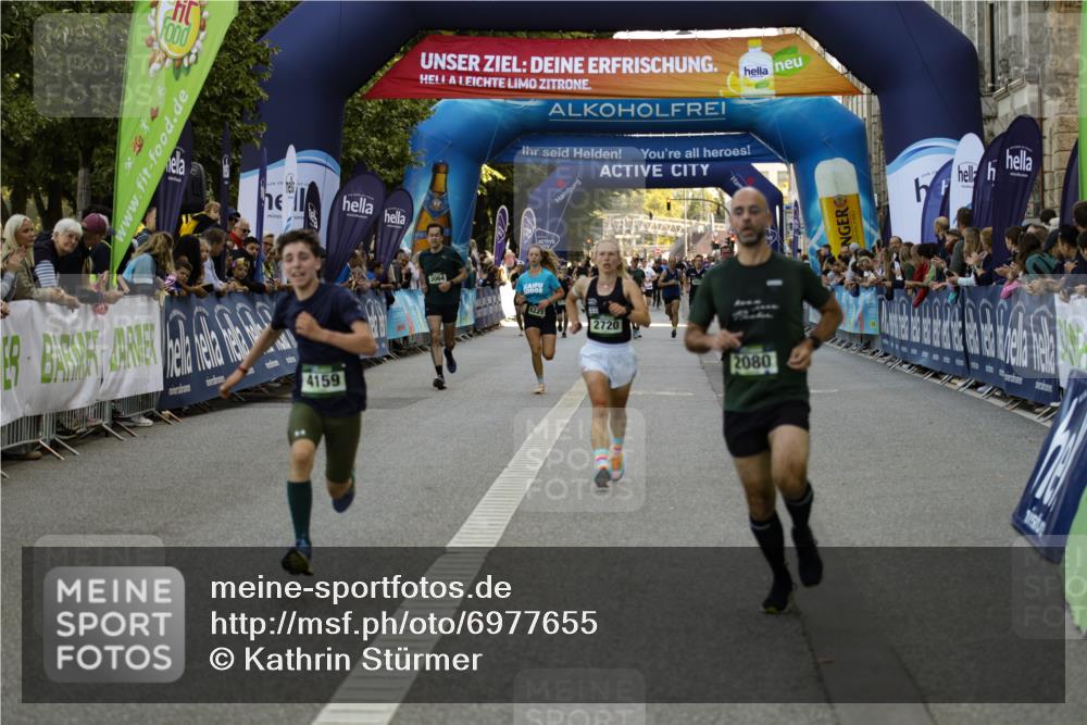 01.09.2024 - BARMER Alsterlauf Kathrin Stürmer Photography http://msf.ph/oto/6977655 01.09.2024 09:47:44 Ziel 2080, 2720, 3064, 4159, 4249, 5004, 8221, 8241 meine-sportfotos.de