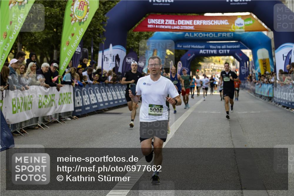 01.09.2024 - BARMER Alsterlauf Kathrin Stürmer Photography http://msf.ph/oto/6977662 01.09.2024 09:47:53 Ziel 3064, 4064, 4198, 4249, 4256, 5004, 8118, 8221, 8241 meine-sportfotos.de
