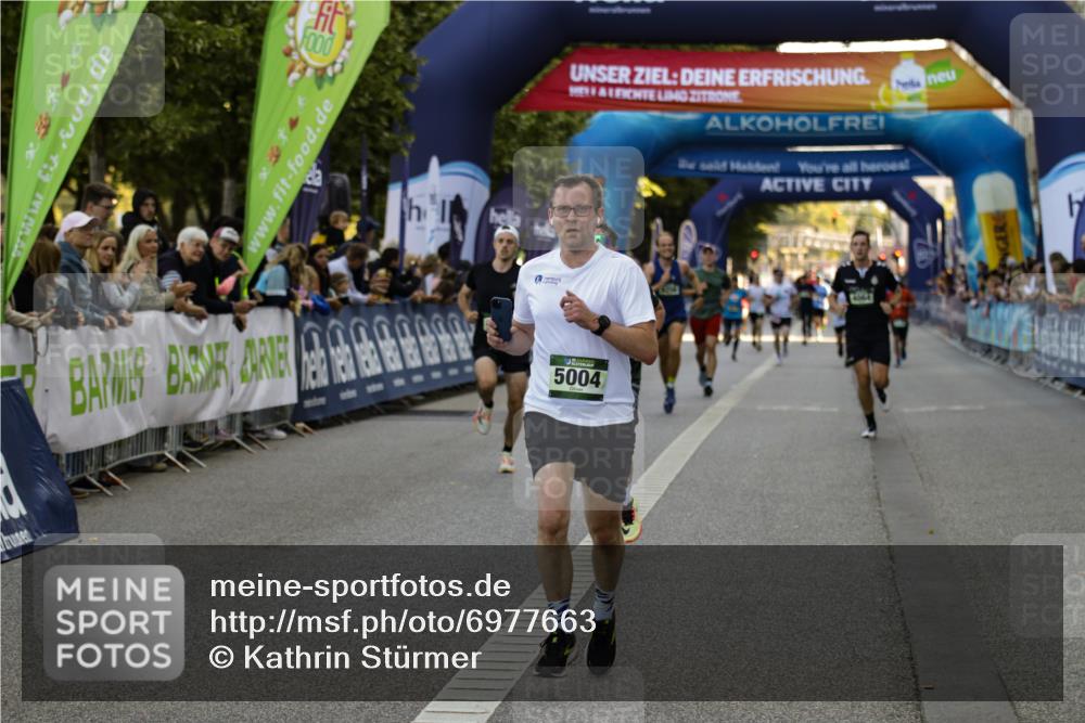 01.09.2024 - BARMER Alsterlauf Kathrin Stürmer Photography http://msf.ph/oto/6977663 01.09.2024 09:47:53 Ziel 3064, 4064, 4198, 4249, 4256, 5004, 8118, 8221, 8241 meine-sportfotos.de