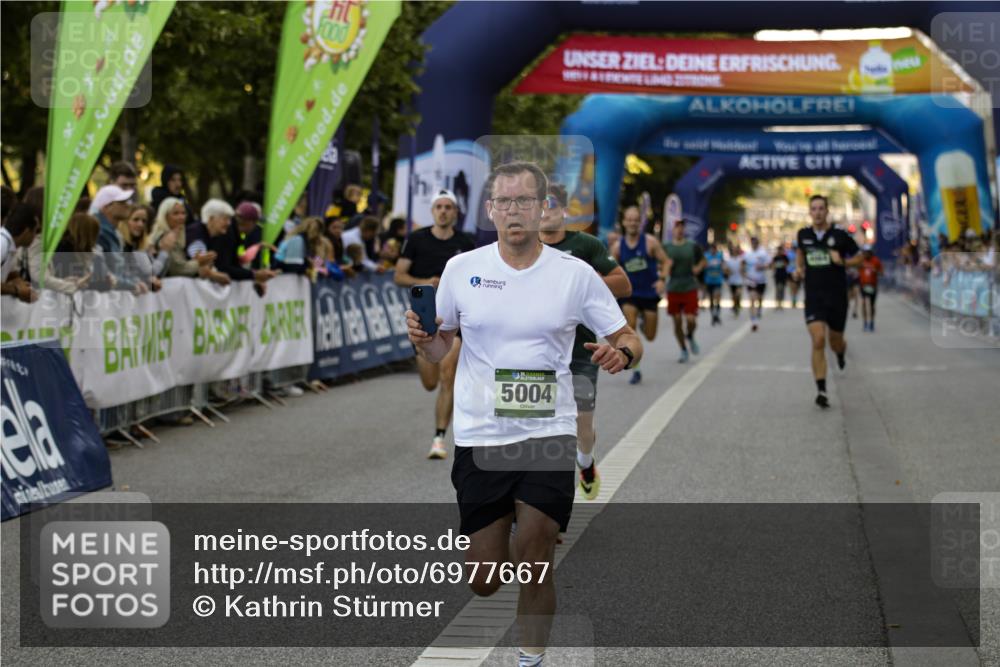 01.09.2024 - BARMER Alsterlauf Kathrin Stürmer Photography http://msf.ph/oto/6977667 01.09.2024 09:47:54 Ziel 3064, 4064, 4198, 4249, 4256, 5004, 5043, 8118, 8221, 8241 meine-sportfotos.de