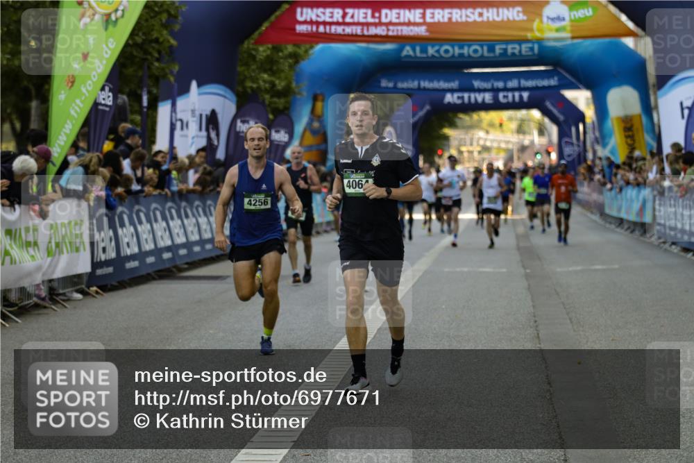 01.09.2024 - BARMER Alsterlauf Kathrin Stürmer Photography http://msf.ph/oto/6977671 01.09.2024 09:47:56 Ziel 3289, 4064, 4198, 4249, 4256, 4412, 4614, 5004, 5043, 5136, 8118, 8241 meine-sportfotos.de