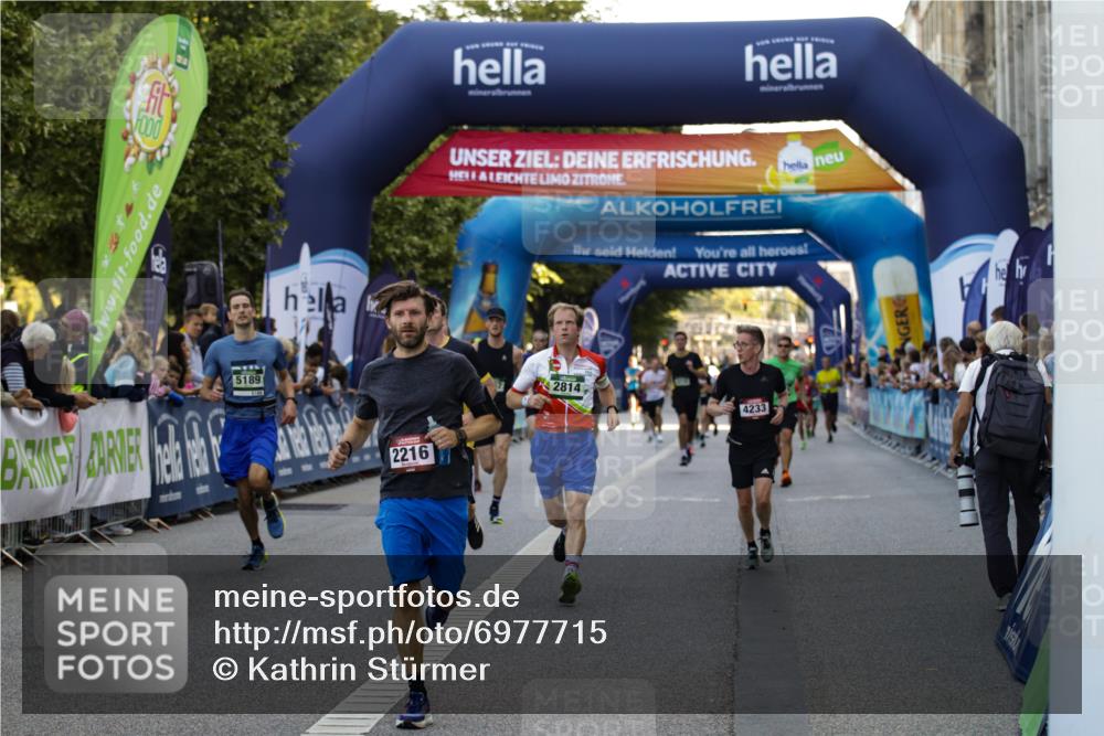 01.09.2024 - BARMER Alsterlauf Kathrin Stürmer Photography http://msf.ph/oto/6977715 01.09.2024 09:49:58 Ziel 2216, 2364, 2578, 2814, 2904, 4233, 4272, 4355, 4710, 4757, 4761, 5189, 5305, 8207 meine-sportfotos.de