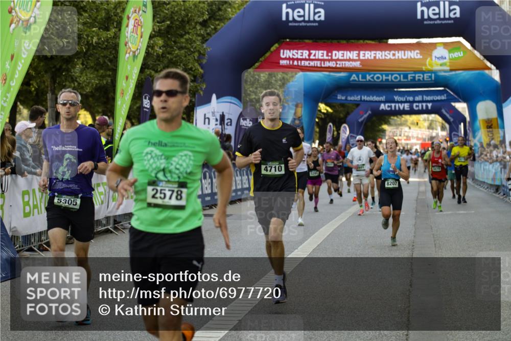 01.09.2024 - BARMER Alsterlauf Kathrin Stürmer Photography http://msf.ph/oto/6977720 01.09.2024 09:50:06 Ziel 2364, 2578, 2602, 2991, 3031, 3647, 4059, 4272, 4371, 4380, 4589, 4710, 4757, 5012, 5070, 5133, 5291, 5305, 8207 meine-sportfotos.de