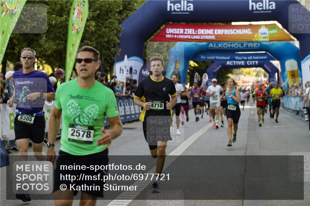 01.09.2024 - BARMER Alsterlauf Kathrin Stürmer Photography http://msf.ph/oto/6977721 01.09.2024 09:50:06 Ziel 2364, 2578, 2602, 2991, 3031, 3647, 4059, 4272, 4371, 4380, 4589, 4710, 4757, 5012, 5070, 5133, 5291, 5305, 8207 meine-sportfotos.de