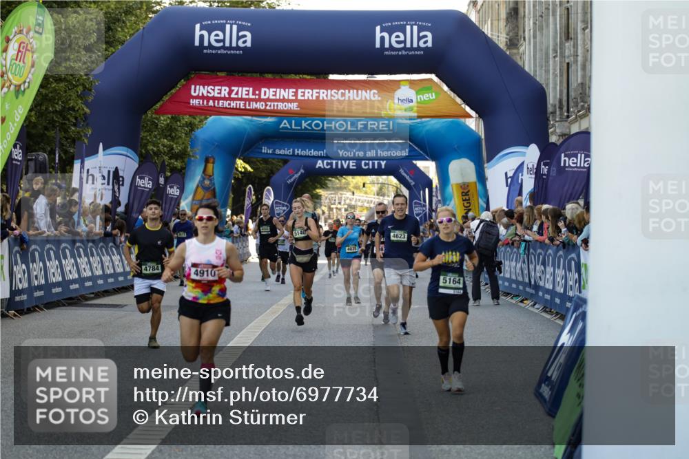 01.09.2024 - BARMER Alsterlauf Kathrin Stürmer Photography http://msf.ph/oto/6977734 01.09.2024 09:50:27 Ziel 2411, 2987, 3280, 3813, 4002, 4035, 4067, 4289, 4546, 4623, 4784, 4862, 4882, 4910, 5140, 5164, 5295, 8154 meine-sportfotos.de