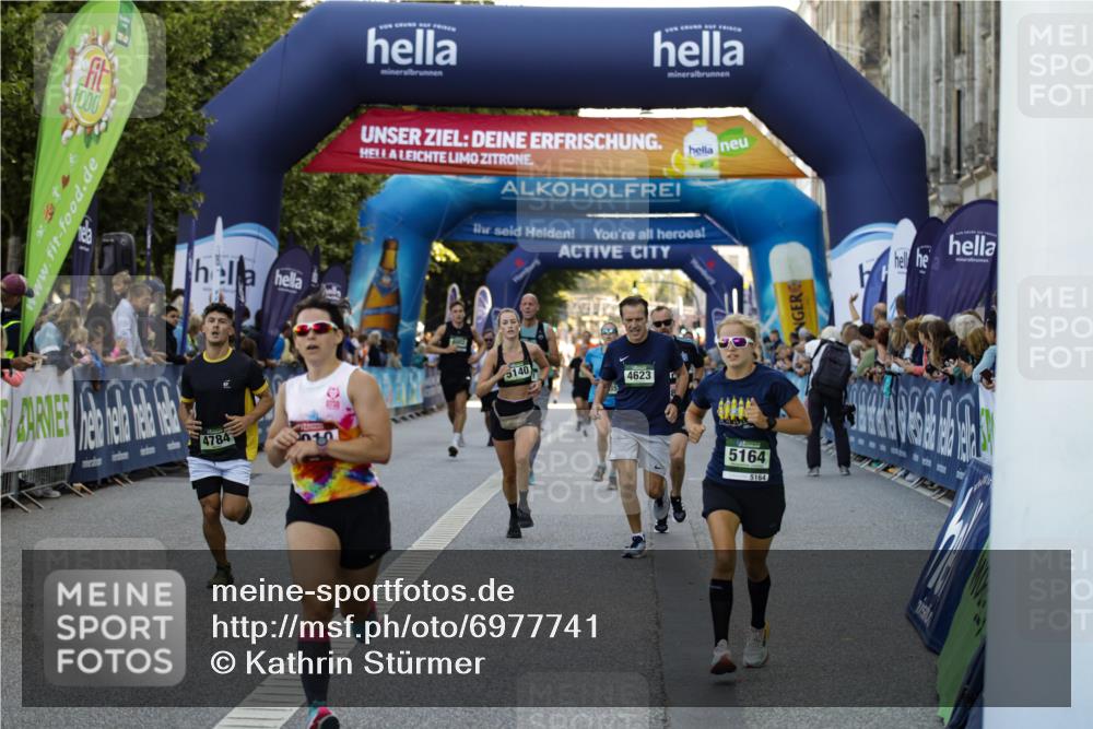 01.09.2024 - BARMER Alsterlauf Kathrin Stürmer Photography http://msf.ph/oto/6977741 01.09.2024 09:50:28 Ziel 2411, 2480, 2987, 3280, 3813, 4002, 4035, 4067, 4228, 4289, 4546, 4623, 4662, 4784, 4882, 4910, 5140, 5164, 5295, 8154 meine-sportfotos.de