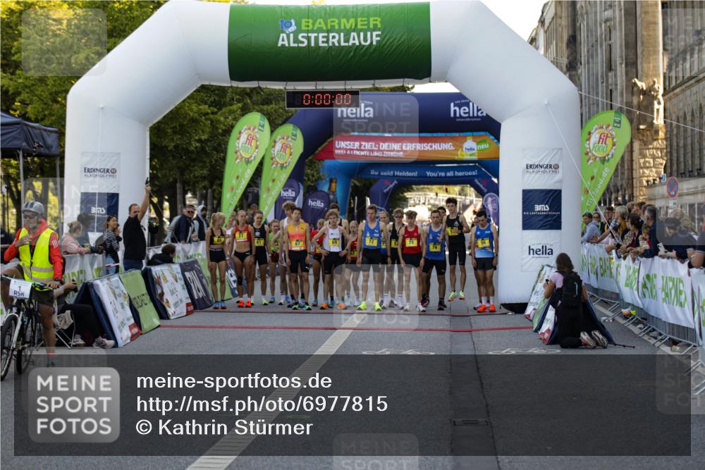 01.09.2024 - BARMER Alsterlauf Kathrin Stürmer Photography http://msf.ph/oto/6977815 01.09.2024 10:59:48 Ziel  meine-sportfotos.de