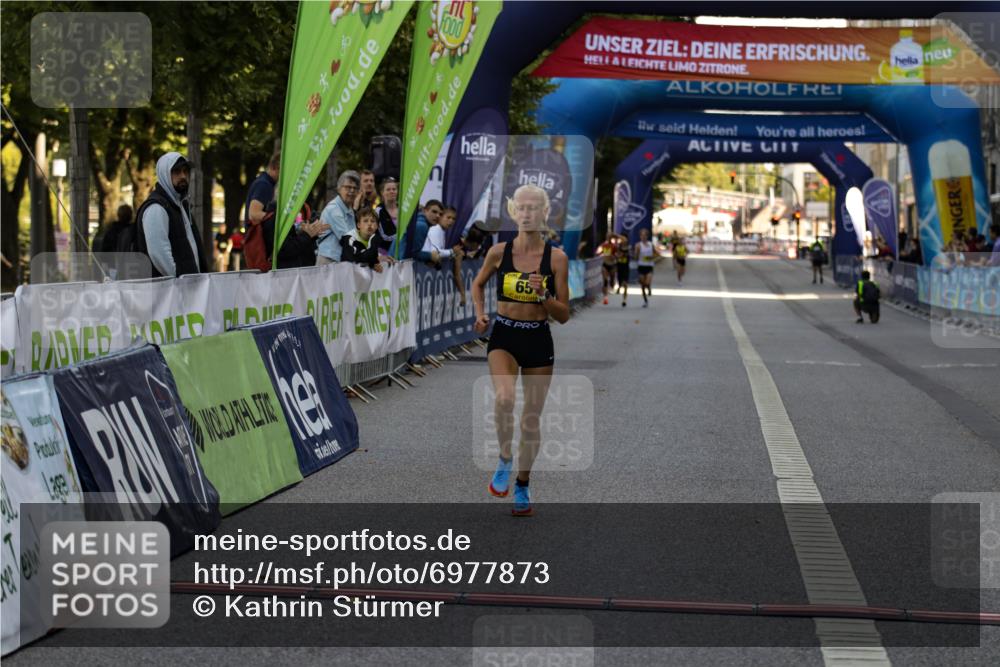 01.09.2024 - BARMER Alsterlauf Kathrin Stürmer Photography http://msf.ph/oto/6977873 01.09.2024 11:09:45 Ziel 65 meine-sportfotos.de