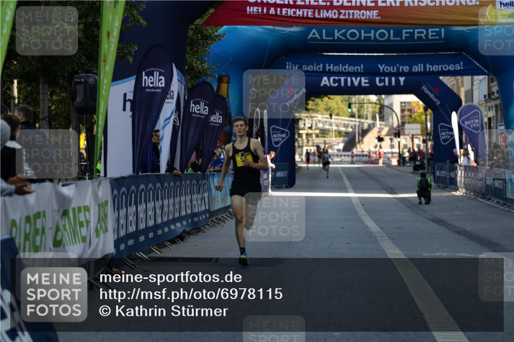 01.09.2024 - BARMER Alsterlauf Kathrin Stürmer Photography http://msf.ph/oto/6978115 01.09.2024 11:17:21 Ziel 58 meine-sportfotos.de
