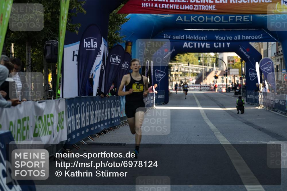 01.09.2024 - BARMER Alsterlauf Kathrin Stürmer Photography http://msf.ph/oto/6978124 01.09.2024 11:17:21 Ziel 58 meine-sportfotos.de