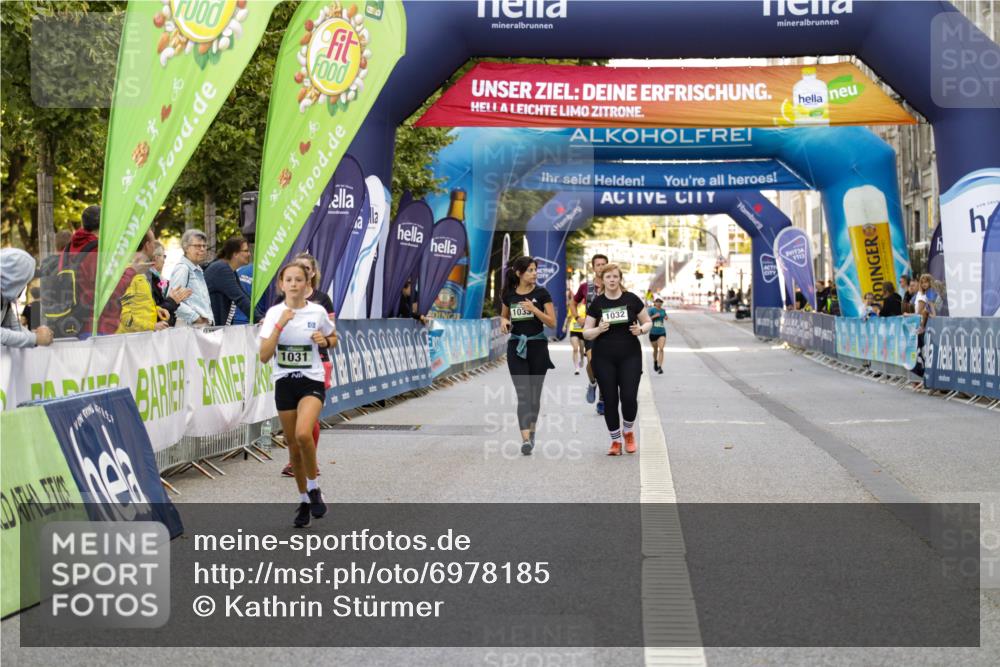01.09.2024 - BARMER Alsterlauf Kathrin Stürmer Photography http://msf.ph/oto/6978185 01.09.2024 11:38:41 Ziel 1032, 1033, 1154, 1031, 1113 meine-sportfotos.de