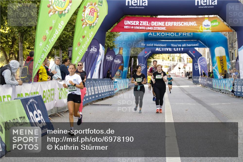01.09.2024 - BARMER Alsterlauf Kathrin Stürmer Photography http://msf.ph/oto/6978190 01.09.2024 11:38:42 Ziel 1032, 1033, 1154, 1031, 1113 meine-sportfotos.de
