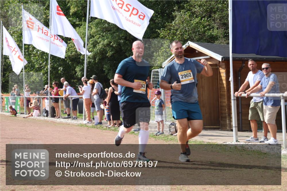 08.09.2024 - Airport Race Strokosch-Dieckow http://msf.ph/oto/6978197 08.09.2024 12:10:35 Ziel 224, 394, 1360, 2560, 2616, 2747, 2783, 2810, 2902 meine-sportfotos.de