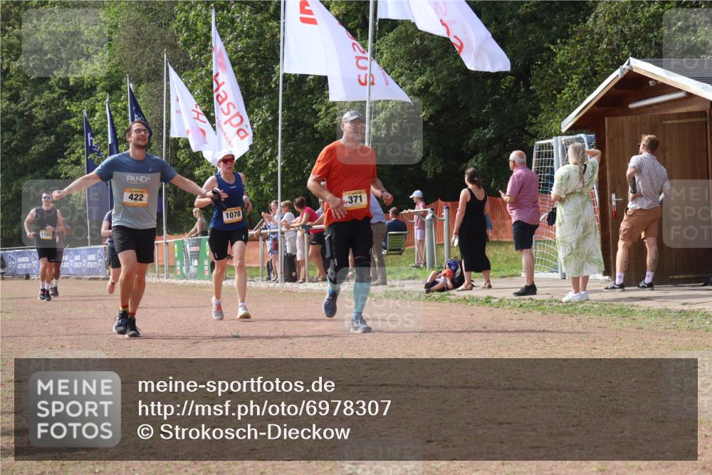 08.09.2024 - Airport Race Strokosch-Dieckow http://msf.ph/oto/6978307 08.09.2024 12:39:06 Ziel 371, 422, 573, 916, 1018, 1078, 1524 meine-sportfotos.de