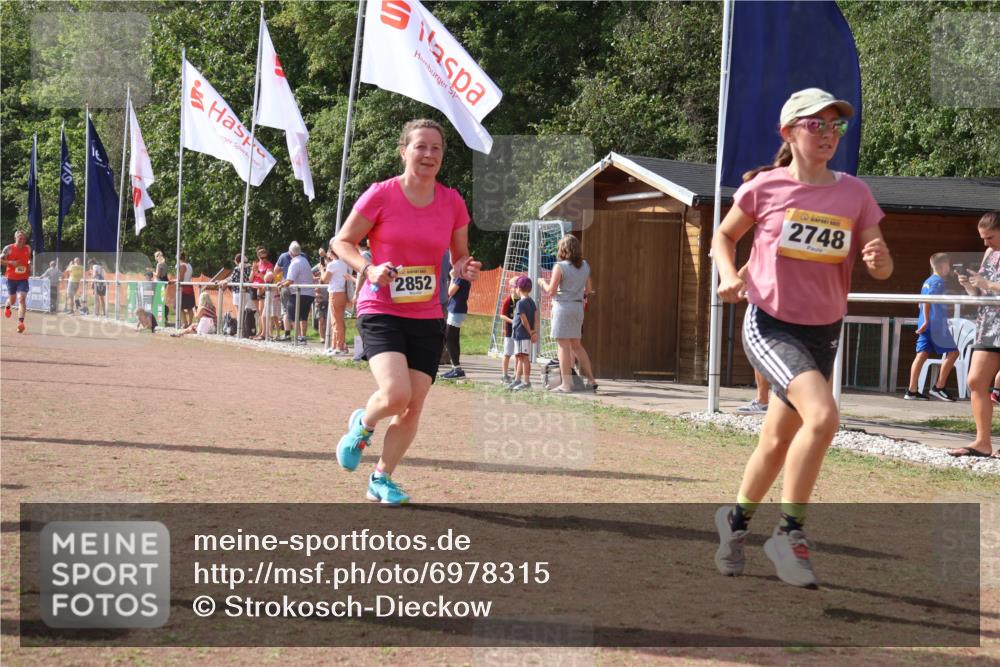 08.09.2024 - Airport Race Strokosch-Dieckow http://msf.ph/oto/6978315 08.09.2024 12:10:47 Ziel 837, 952, 1360, 2629, 2638, 2747, 2748, 2749, 2852, 2901, 3023 meine-sportfotos.de