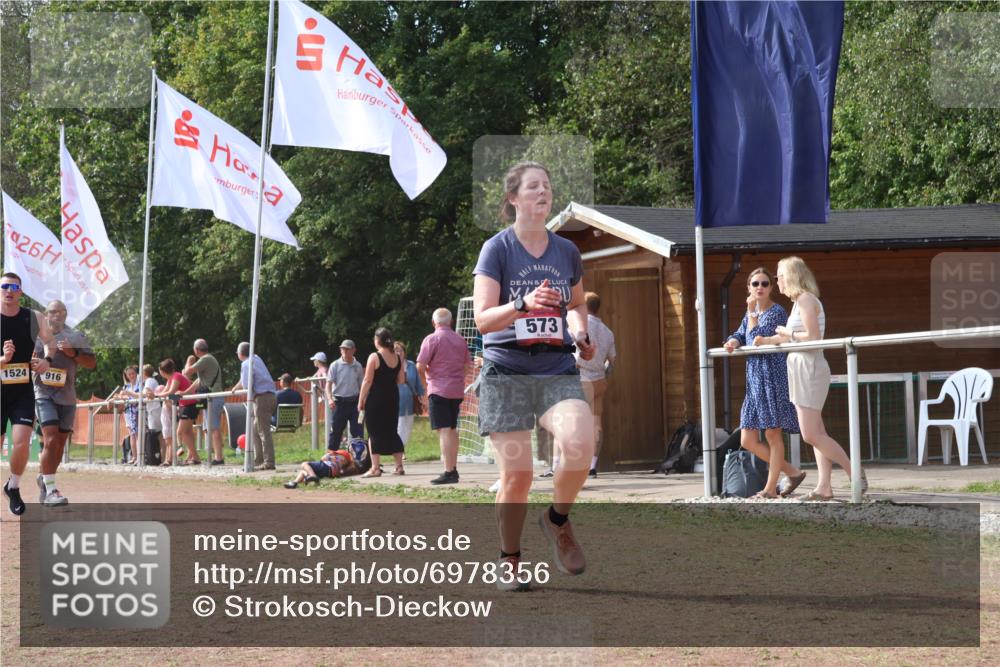 08.09.2024 - Airport Race Strokosch-Dieckow http://msf.ph/oto/6978356 08.09.2024 12:39:11 Ziel 371, 422, 573, 574, 916, 1018, 1078, 1441, 1524 meine-sportfotos.de