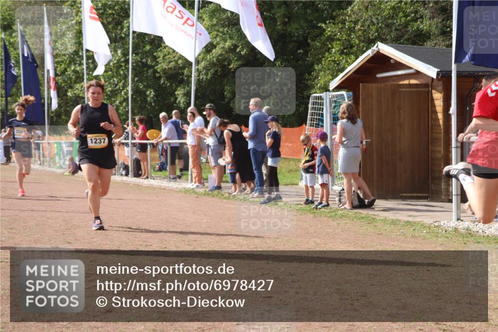 08.09.2024 - Airport Race Strokosch-Dieckow http://msf.ph/oto/6978427 08.09.2024 12:10:58 Ziel 1237, 2584, 2619, 2638, 2690, 2755, 2893, 2901 meine-sportfotos.de