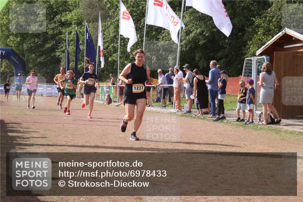 08.09.2024 - Airport Race Strokosch-Dieckow http://msf.ph/oto/6978433 08.09.2024 12:10:58 Ziel 1237, 2584, 2619, 2638, 2690, 2755, 2893, 2901 meine-sportfotos.de