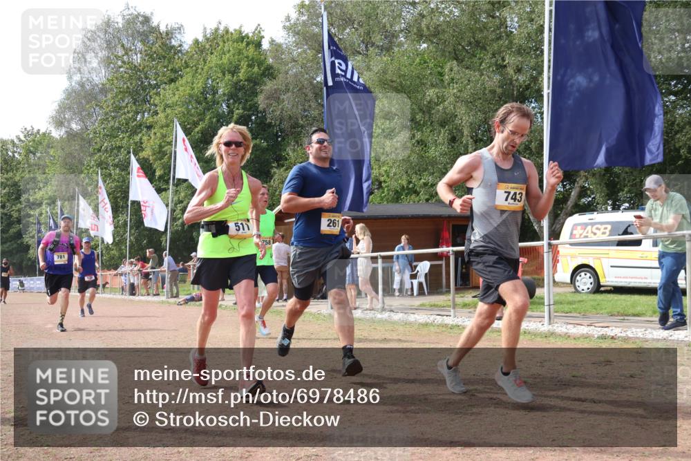 08.09.2024 - Airport Race Strokosch-Dieckow http://msf.ph/oto/6978486 08.09.2024 12:39:24 Ziel 128, 261, 511, 743, 758, 781, 1528 meine-sportfotos.de