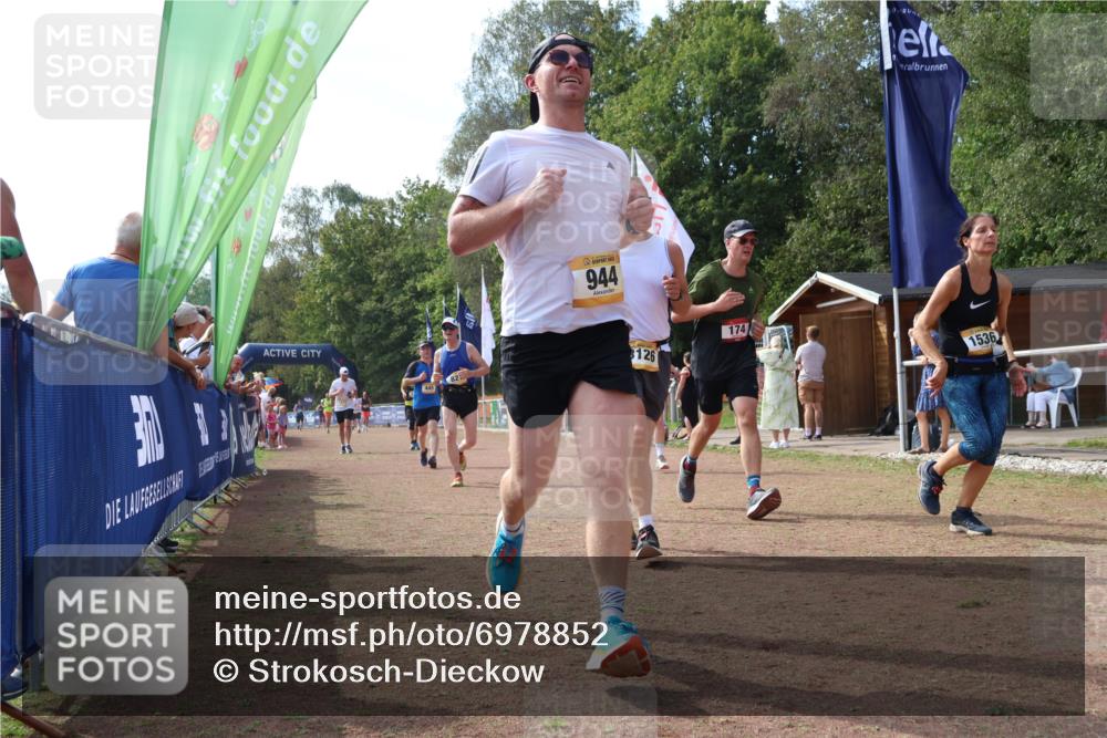 08.09.2024 - Airport Race Strokosch-Dieckow http://msf.ph/oto/6978852 08.09.2024 12:40:05 Ziel 174, 332, 445, 487, 820, 821, 944, 1373, 1412, 1536, 3126 meine-sportfotos.de