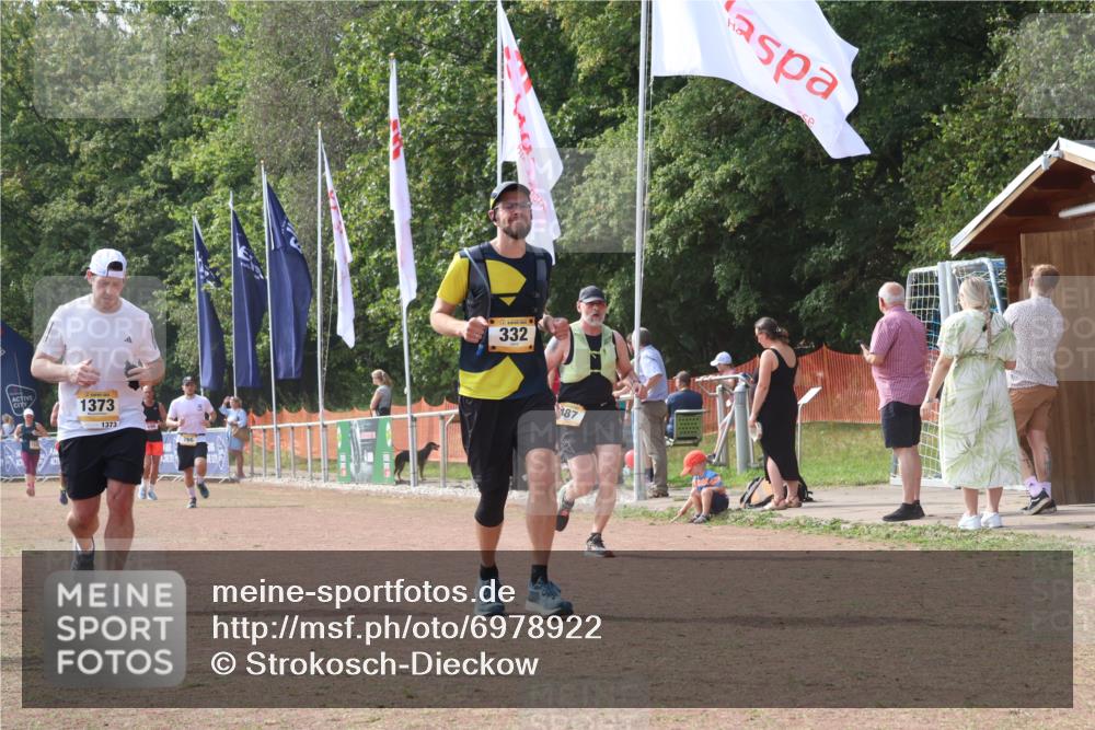 08.09.2024 - Airport Race Strokosch-Dieckow http://msf.ph/oto/6978922 08.09.2024 12:40:10 Ziel 332, 445, 487, 766, 820, 821, 1373, 1412 meine-sportfotos.de